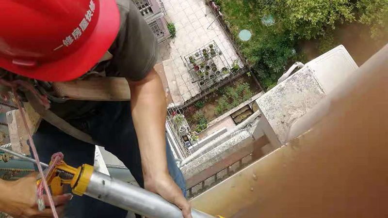 玻璃棉管壳与橡塑保温管：性能对比与适用场景分析